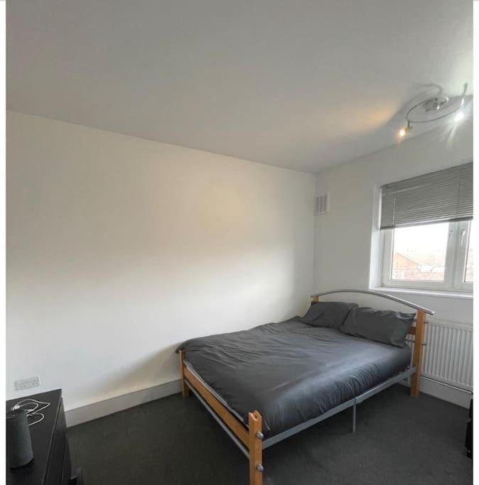 Private Guest Rooms In Tooting Лондон Экстерьер фото